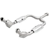 MagnaFlow Direct Fit Catalytic Converter 2003 Ford Mustang 3.8L thumbnail 4