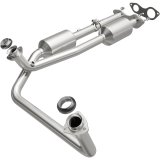 MagnaFlow Direct Fit Catalytic Converter California Grade 96-00 GM Tahoe/Yukon/Escalade 5.7L thumbnail 2