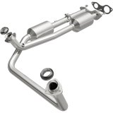 MagnaFlow Direct Fit Catalytic Converter California Grade 96-00 GM Tahoe/Yukon/Escalade 5.7L thumbnail 3