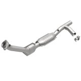 MagnaFlow Direct Fit Catalytic Converter 99-00 Ford Trucks 5.4L thumbnail 1