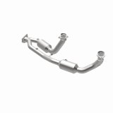 MagnaFlow Direct Fit Catalytic Converter 99-00 Windstar 3.0L V6 thumbnail 4