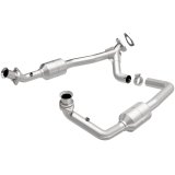 MagnaFlow Direct Fit Catalytic Converter 00-03 Ford E150 5.4L thumbnail 1
