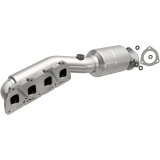 MagnaFlow Conv DF 02-04 VW Passat 4.0L thumbnail 3