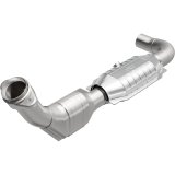 MagnaFlow 99-00 Ford Exped 4.6L Direct Fit Converter thumbnail 1
