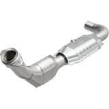 MagnaFlow 99-00 Ford Exped 4.6L Direct Fit Converter thumbnail 2