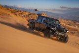 Fox 20-Up Jeep Gladiator 2.5 Performance Series Smooth Body Piggyback DSC Rear Shock 2-3in. Lift thumbnail 9