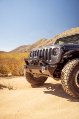 DV8 Offroad 07-23 Jeep Wrangler/Gladiator JT/JK/JL FS-25 Stubby Front Bumper w/Plated Bull Bar thumbnail 4