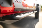 DV8 Offroad 20-23 Jeep Gladiator JT Body/Pinch Weld Mounted Step thumbnail 7