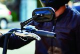 Kuryakyn Thresher Grips 5943 Grips, Thresher, Aluminum, Black, Twist Throttle Compatible, 1 in. Bar Diameter, Harley-Davidson®, Pair thumbnail 7