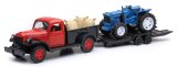 New Ray Toys 1946 Dodge Power Wagon with Farm Tractor/ Scale - 1:32 thumbnail 2
